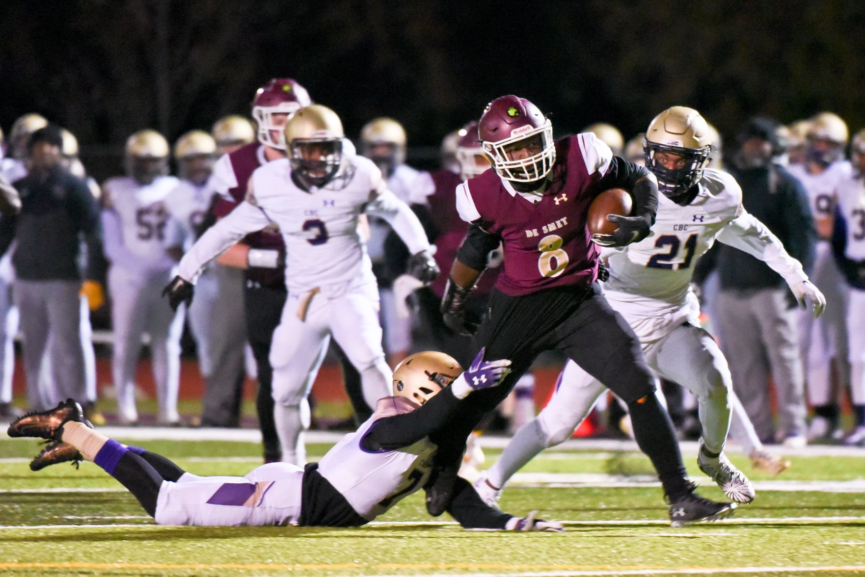 11/08/19 - Football - CBC at De Smet